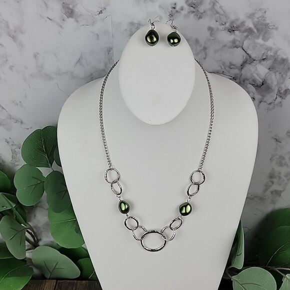 Linked circle necklace with earrings - Picture 5 of 6